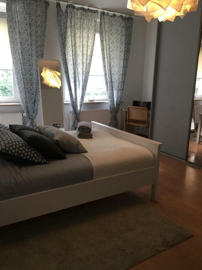 Sea Side Apartment กดัญสก์ ภายนอก รูปภาพ